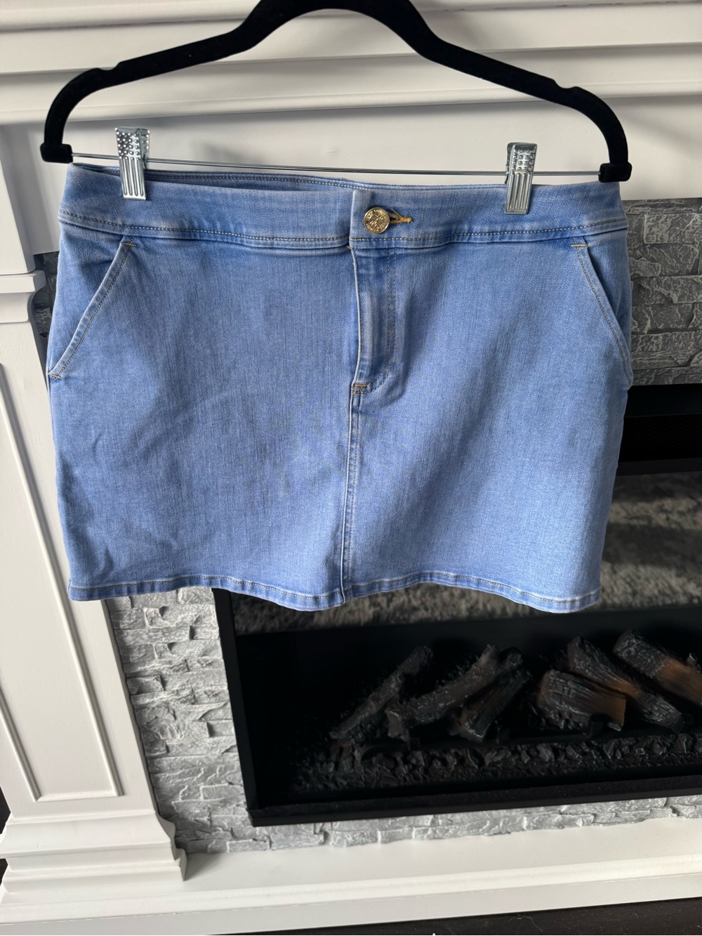 Lilly Pulitzer Colette Stretch Denim Mini Skirt midrise waist straight sleek fit